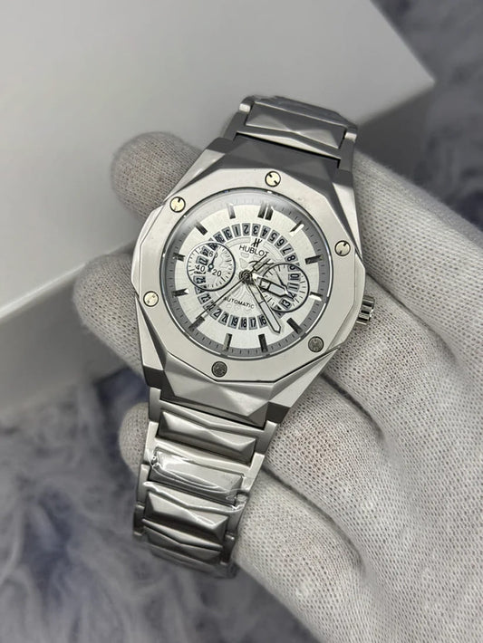 Hublot Watch  Diamond Cut  – Skeleton white Dial